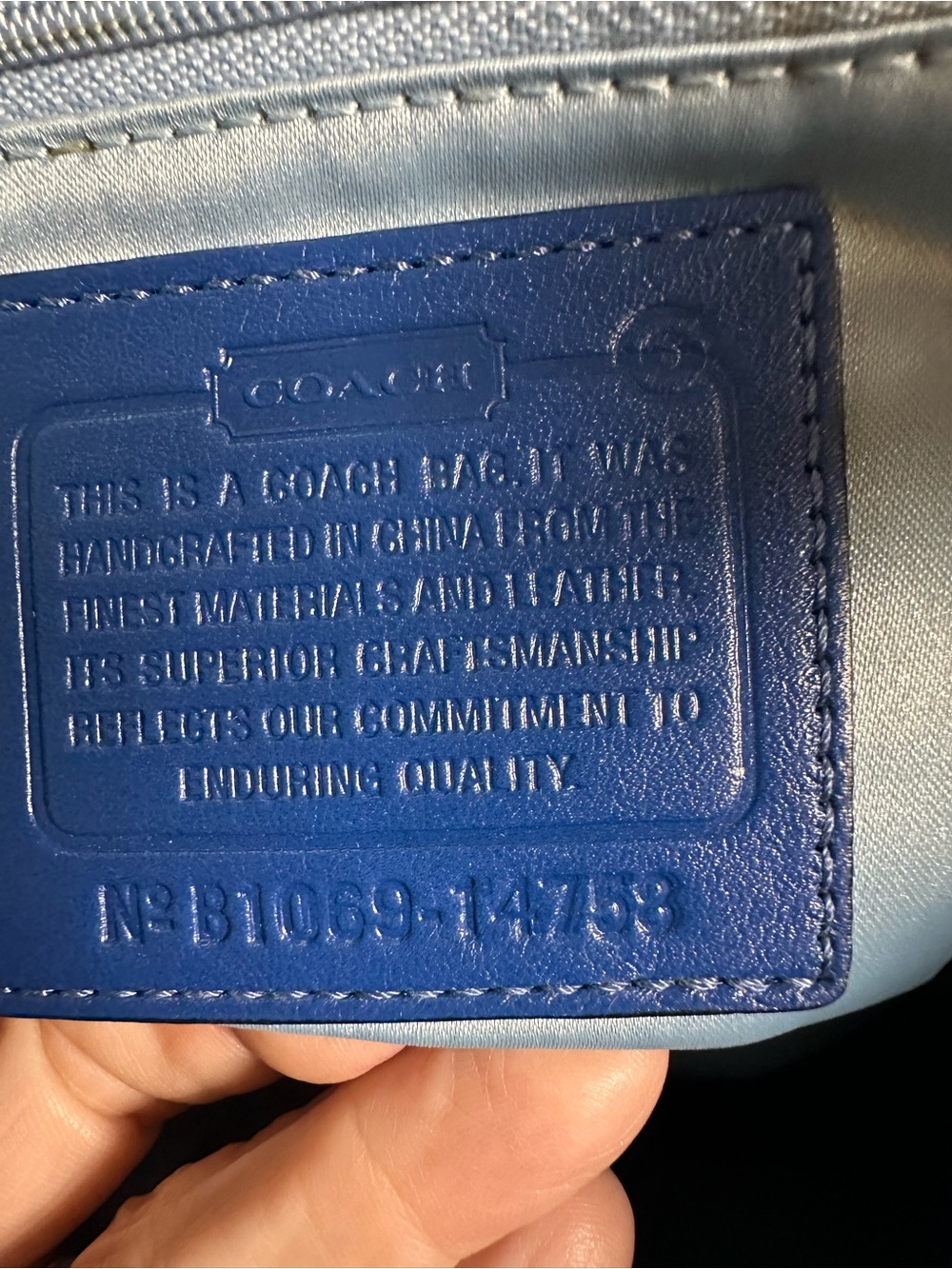 Coach Electric Blue Leather Shoulder Bag with Gold Hardware - Picture 2 of 16